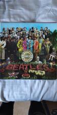 Tumnagel för auktion "The Beatles - Sgt. Peppers Lonely Hearts Club Band (UK Original with poster)"