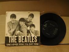 Tumnagel för auktion "BEATLES - SHE LOVES YOU - R 5055 - DANSK PRESS"