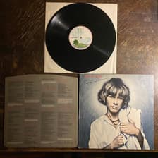 Tumnagel för auktion "KEVIN AYERS - Sweet Deceiver 1975. UK Press! Originalinner! THE NICE Prog-rock"