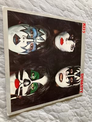 Tumnagel för auktion "Kiss ”Dynasty” 1979 swedish NCB original first press"