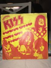 Tumnagel för auktion "KIZZ SINGEL ROCK AND ROLL ALL NITE VINYL CASABLANCA 1975 SINGEL"