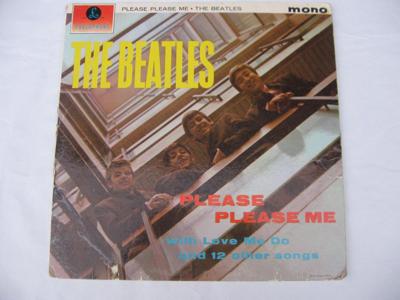 Tumnagel för auktion "Beatles vinyl Lp "Please Please Me" första utgåvan 1963 Mono UK."