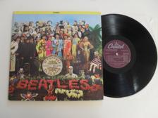 Tumnagel för auktion "BEATLES - SGT. PEPPER'S LONELY HEARTS... (Capitol LP Canada)"