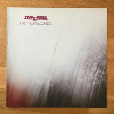 Tumnagel för auktion "The Cure Seventeen Seconds UK 1st Textured cover"