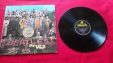 Tumnagel för auktion "The Beatles "Sgt Peppers lonely hearts club band" LP"