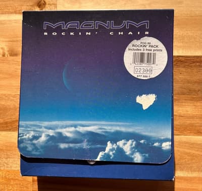 Tumnagel för auktion "Magnum Rockin' Chair 7 singel box Limited Edition"