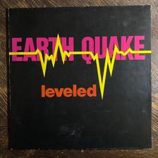 Tumnagel för auktion "EARTH QUAKE - Leveled 1977. AOR. GARAGE. Prog-rock. New Wave. LP"