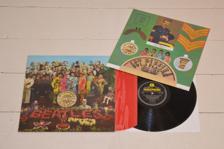 Tumnagel för auktion "BEATLES - Sgt Peppers Lonely Hearts Club Band (UK 1967) RARE"