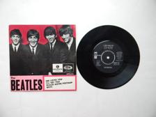 Tumnagel för auktion "The Beatles EP. She loves you + 3. GEOS 223. Svensk press"