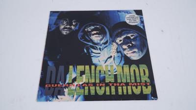 Tumnagel för auktion "Da Lench Mob Guerillas In The Mist Vinyl LP Hip Hop 1992"