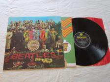 Tumnagel för auktion "THE BEATLES UK LP SGT PEPPERS LONELY HEARTS CLUB BAND (STEREO)"