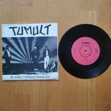 Tumnagel för auktion "TUMULT 7'' - Så svårt, SWE -83, PS, rare, bra rock/ hårdrock"