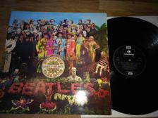 Tumnagel för auktion "The Beatles - Sgt Peppers Lonely Hearts Club Band "