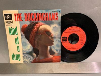 Tumnagel för auktion "EP The Buckinghams - Kind Of A Drag France Press-67 RARE !!!!!"