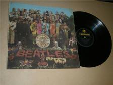 Tumnagel för auktion "The Beatles - Sgt. Pepper's Lonely Hearts Club Band UK-67"