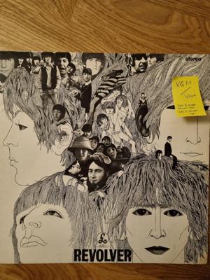 Tumnagel för auktion "REVOLVER - The Beatles. 1a press variation B. VG-/VG+ - LP"