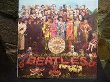 Tumnagel för auktion "THE BEATLES -Sgt. Peppers Lonely Hearts..Parlophone PCS 7027"