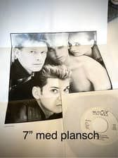 Tumnagel för auktion "Depeche Mode - On The Windscreen 7" med plansch"