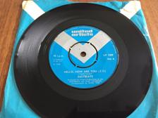 Tumnagel för auktion "EASYBEATS - Hello, how are you 7" - UK 1968 United artists 1st press! AC/DC!!!! "