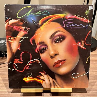 Tumnagel för auktion "Cher - Stars (1975) U.S. originalutgåva Warner Bros. Records vinyl LP"