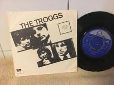 Tumnagel för auktion "Troggs ,,,,,With a girl like you / I want you ))) NORSK PRESS !!!!"