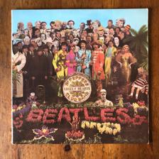 Tumnagel för auktion "The Beatles - Sgt. Peppers Lonely Hearts Club Band LP | UK original"