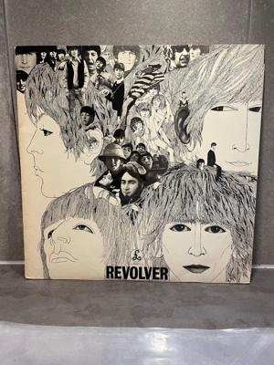 Tumnagel för auktion "Vinyl! Beatles - Revolver! I riktigt fint skick! "