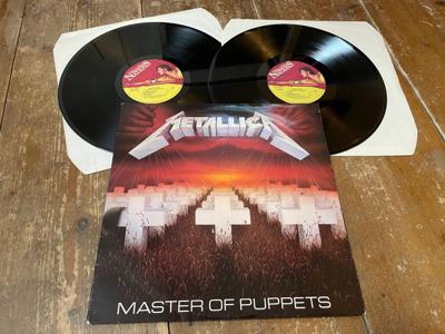Tumnagel för auktion "Metallica - Master of Puppets (limited 2x Vinyl LP) Music for nations MFN 60 DM"