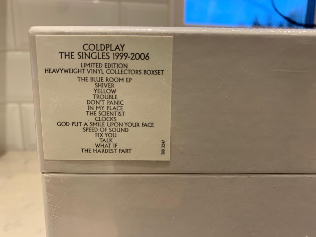 COLDPLAY ”The Singles 1999-2006” Box Med 14 Vinylsinglar - Vinylkoll