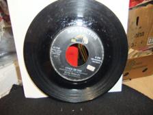 Tumnagel för auktion "ELVIS PRESLEY  45 RPM    47-7740   STUCK ON YOU     RARE  USA PRESS  16S"