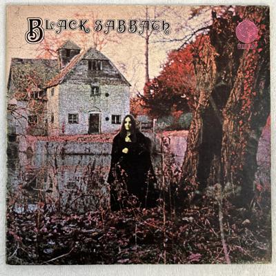 Tumnagel för auktion "BLACK SABBATH s/t LP -70 UK VERTIGO swirl 847 903 VTY"