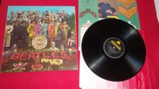 Tumnagel för auktion "The Beatles "Sgt. Peppers lonely hearts club band" LP"