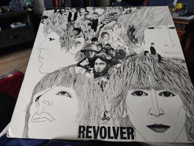 Tumnagel för auktion "The Beatles, Revolver. Vinyl 1966."