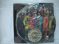 Tumnagel för auktion "BEATLES - SGT. PEPPERS LONELY HEARTS - PICTURE DISC"