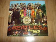 Tumnagel för auktion "The Beatles - Sgt. Pepper's Lonely Hearts Club Band (1967) Parlophone PCS 7027"