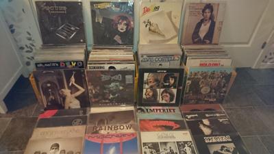 Tumnagel för auktion "Stor vinyl LP samling Pink Floyd, Krokus, Helloween, Beatles, Genesis, m m "