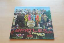 Tumnagel för auktion "The Beatles - Sgt. Pepper's Lonely Hearts Club Band"