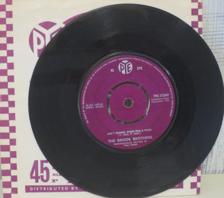 Tumnagel för auktion "THE BROOK BROTHERS :: AIN`T GONNA WASH FOR A WEEK (7") UK Orig (Rock)"