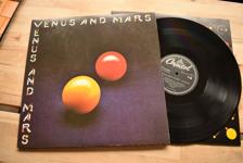 Tumnagel för auktion "Wings Venus and Mars LP pop rock Paul McCartney"