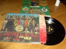 Tumnagel för auktion "The Beatles Lp. Sgt. Peppers Lonely Hearts Club Band. Rare 1:a press UK !!!"