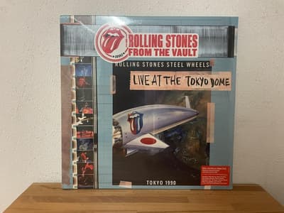 Tumnagel för auktion "The Rolling Stones – Live At The Tokyo Dome - 4 X VINYL + DVD - STILL SEALED"