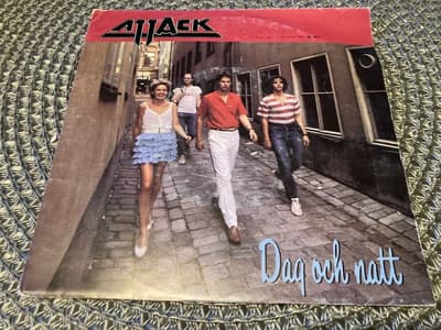 Tumnagel för auktion "Attack - Dag och natt, 7” Vinylsingel"