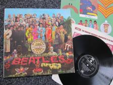 Tumnagel för auktion "THE BEATLES - SGT PEPPER´S LONELY HEARTS CLUB BAND(PCS 7027)"