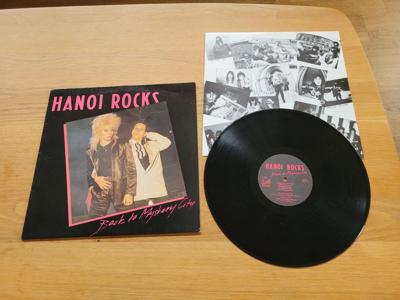 Tumnagel för auktion "Hanoi Rocks - Back To Mystery City LP"