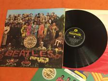 Tumnagel för auktion "THE BEATLES Sgt. Pepper's Lonely Hearts Club Band LP -67 UK PARLOPHONE PCS 7027 "