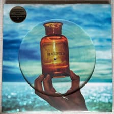 Tumnagel för auktion "BLACKFIELD - V. LIMITED ED PICTURE VINYL LP EY .17. PROG-ROCK INPLASTAD."