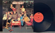 Tumnagel för auktion "SIGNERAD Rockfolket – Det Bästa Ur Rock-Å-Lek Autograf Burken RARE LP 1978"