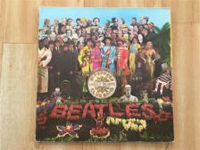 Tumnagel för auktion "The beatles Pepper`s lonely hearts club band på vinyl-LP 1967"