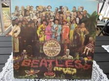 Tumnagel för auktion "LP: THE BEATLES: " SGT: PEPPER'S LONELY HEARTS CLUB BAND " Fr.1967."