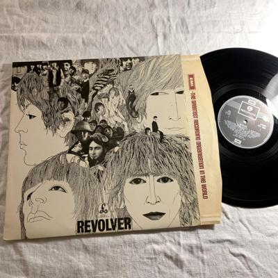 Tumnagel för auktion "The Beatles - Revolver - PCS 7009 - 1971  UK"